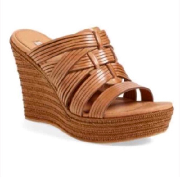 UGG Shoes - NWOB UGG "Melinda" Suntan Leather Wedge Sandal